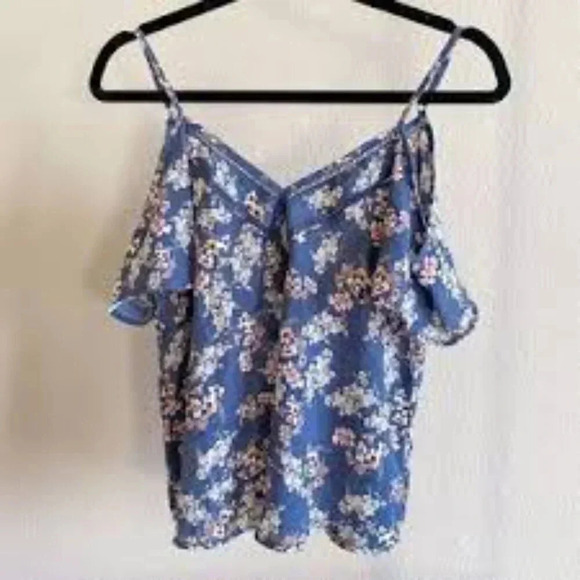 Sienna Sky blue floral v-neck cold shoulder short sleeve top blouse size Medium - Picture 1 of 5